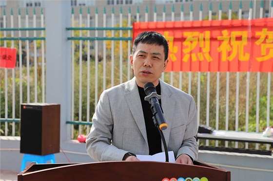 欣靈總經理張彭春先生致開幕詞