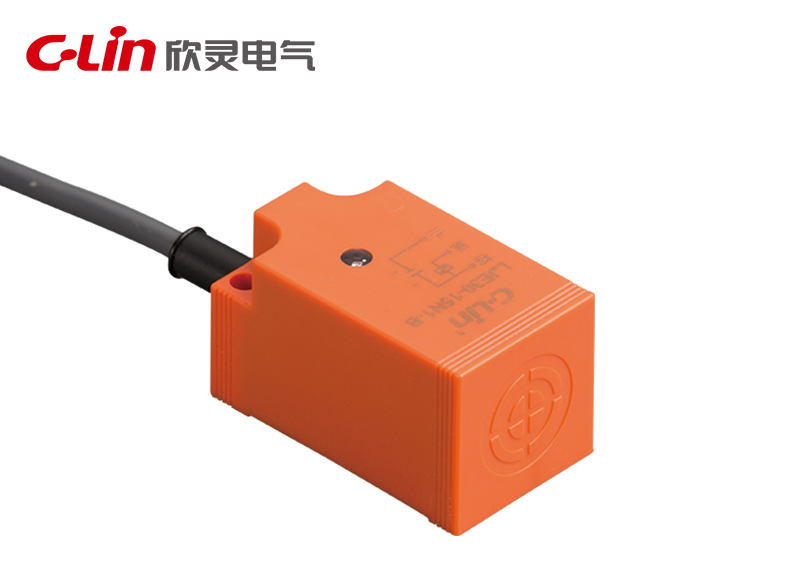 LJE30-B角柱型電感式接近開關(guān)