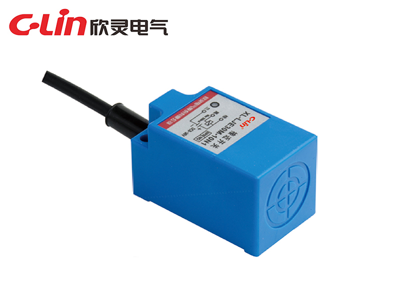 LJE30M、LJE40M 角柱型電感式接近開關（老款）